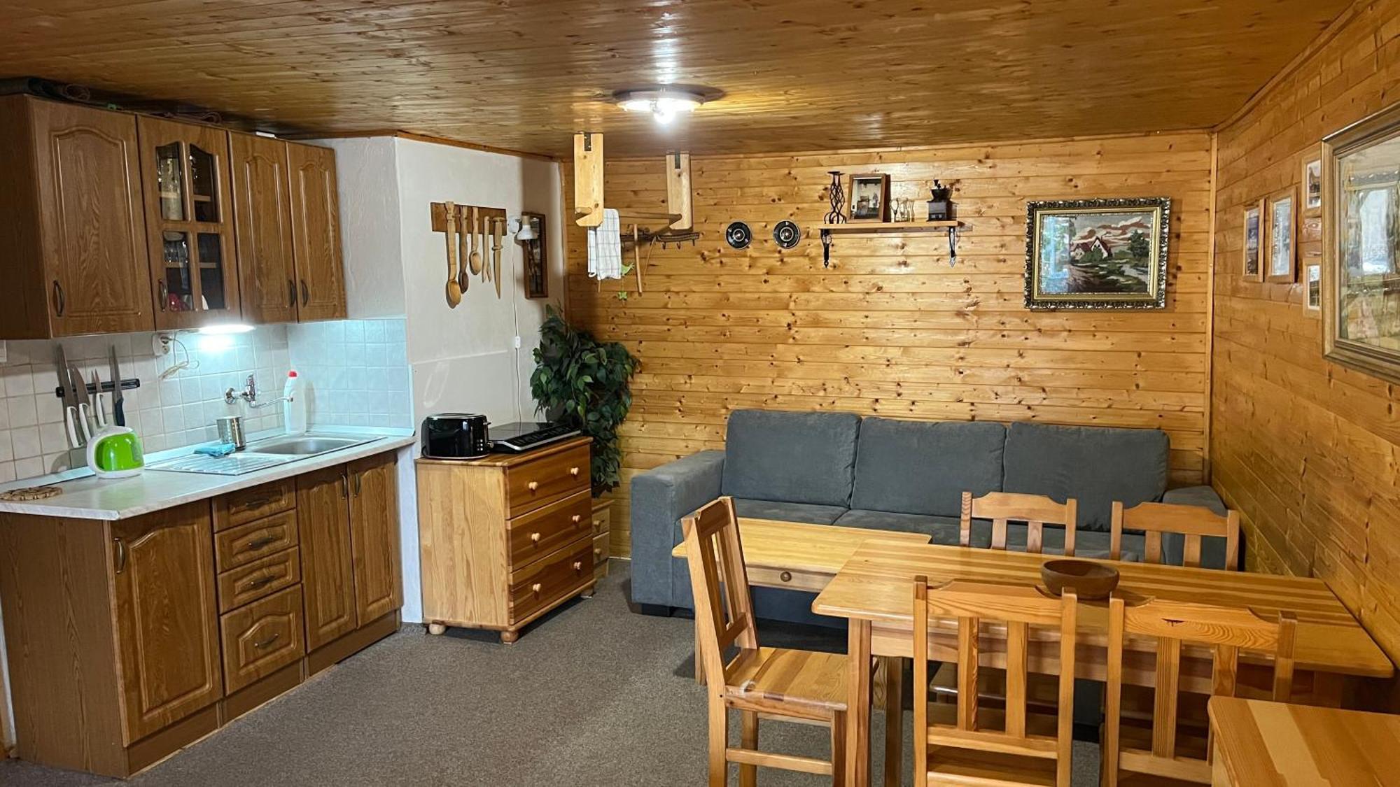Drevenica U Porubaena Villa Jakubovany  Luaran gambar